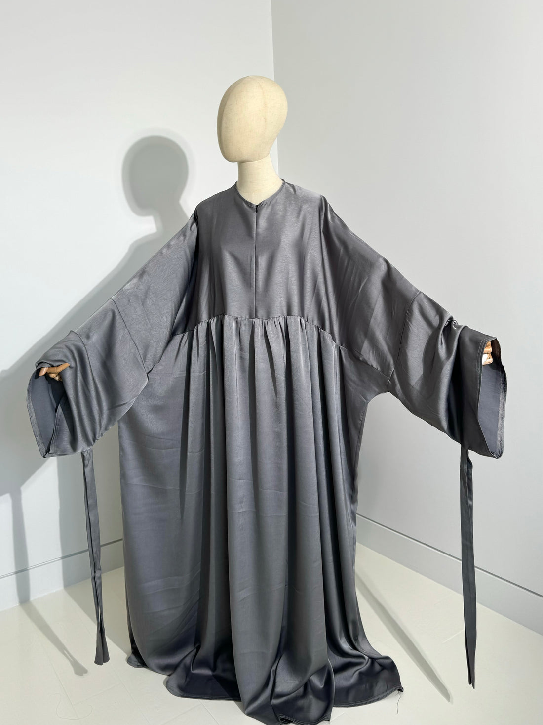 Abaya An-Nissa