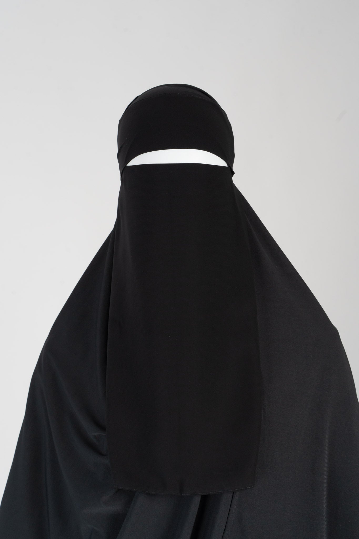 Half niqab